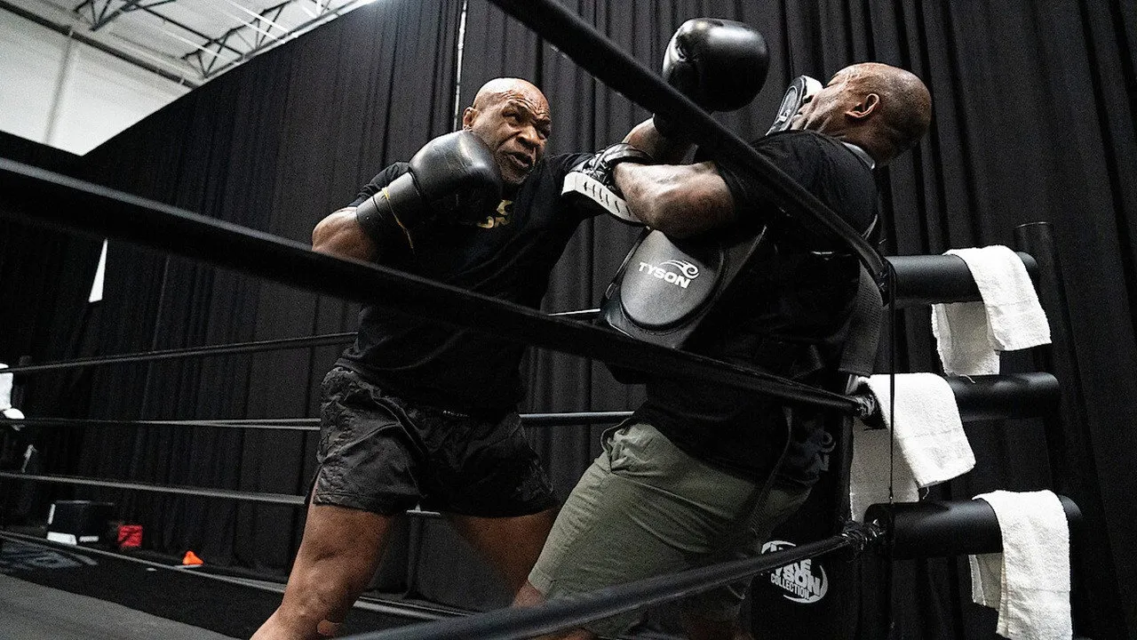 Đếm ngược: Paul vs. Tyson