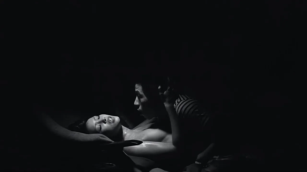 Bí Mật Chợ Tình